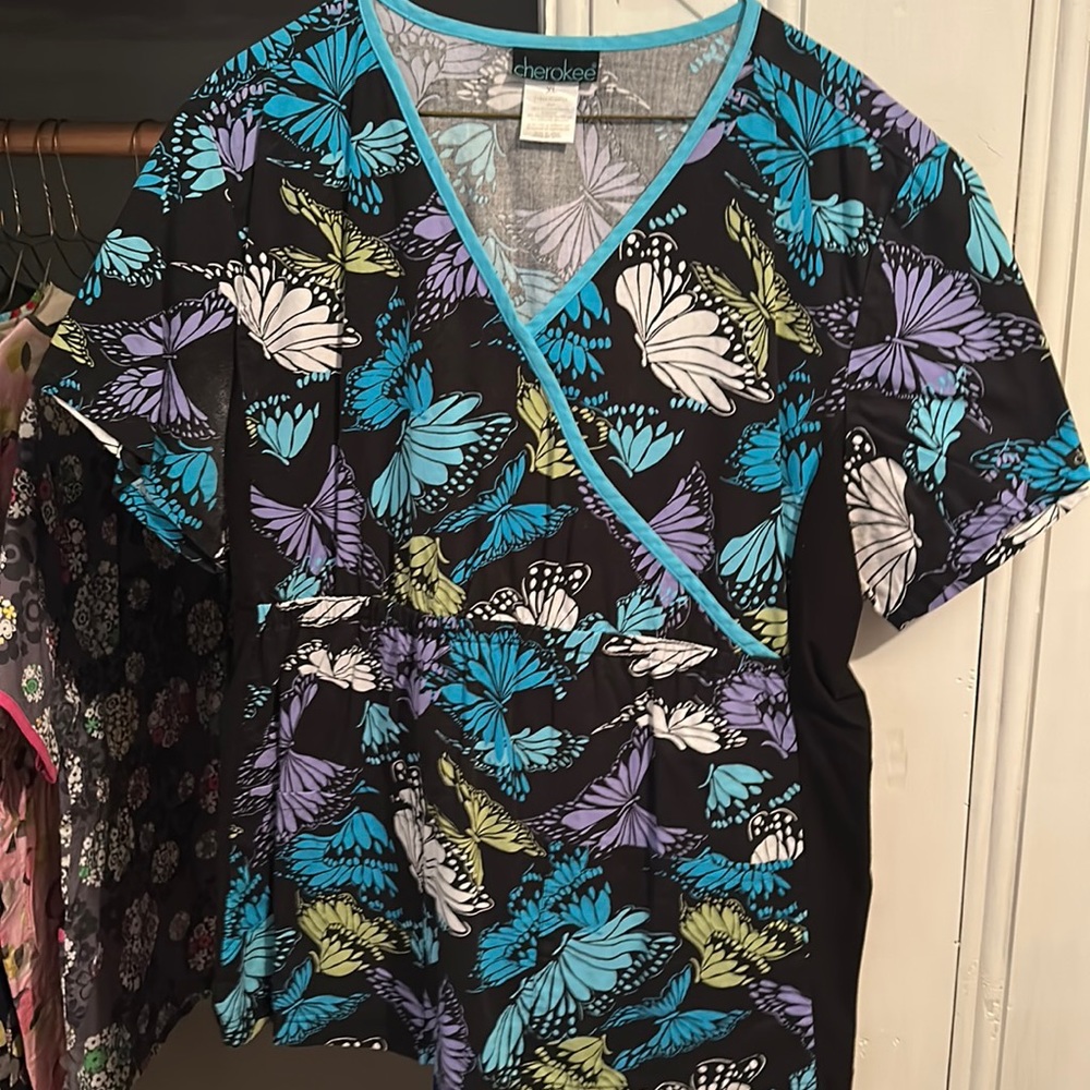 Uniform top